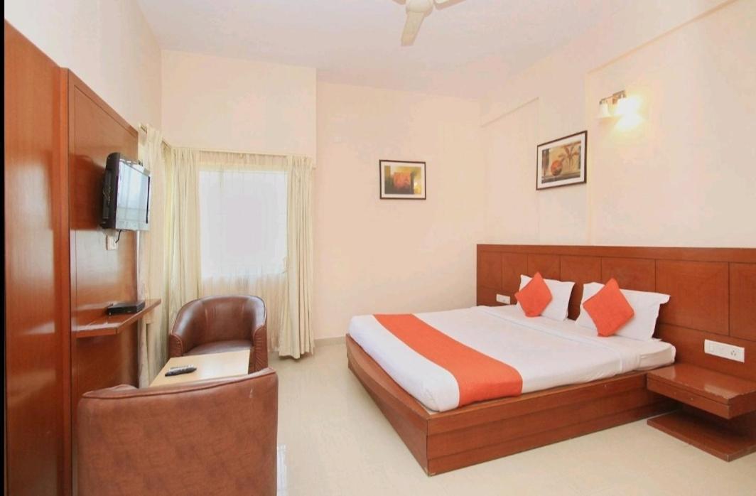 Hotel Stay By The Way Mysore Εξωτερικό φωτογραφία