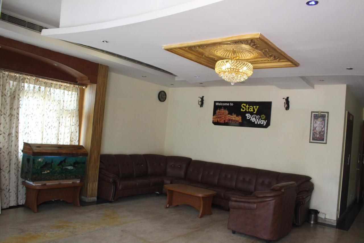 Hotel Stay By The Way Mysore Εξωτερικό φωτογραφία